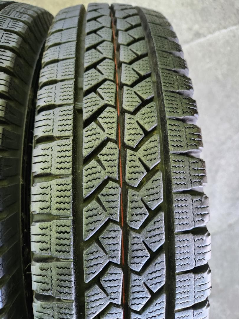 送料込☆2022年製 ブリヂストンタイヤ 155/80R14 LT日本製☆4本