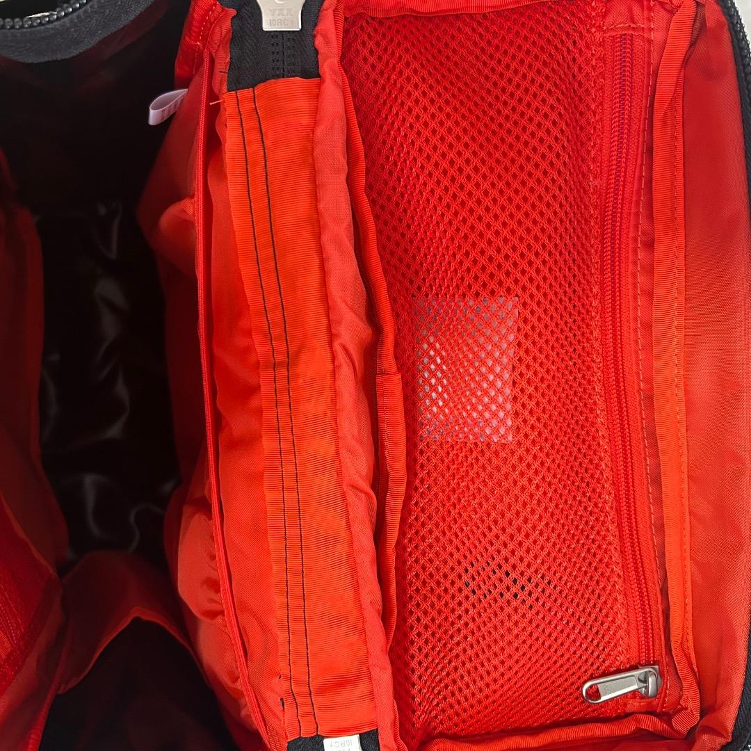 新品タグ付き　未使用　ノースフェイス　リュック　キッズ　ヒューズボックス　２１L