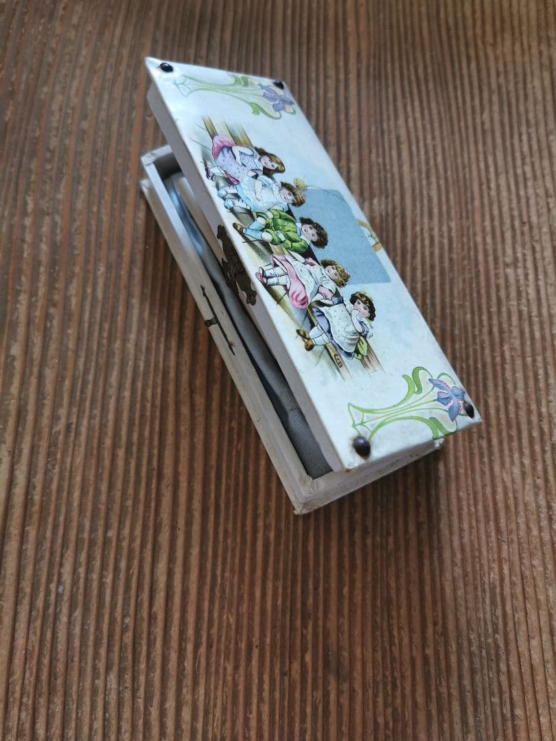 アンティークフランス インクペンケース 水色布張り少女イラスト パピエボックス