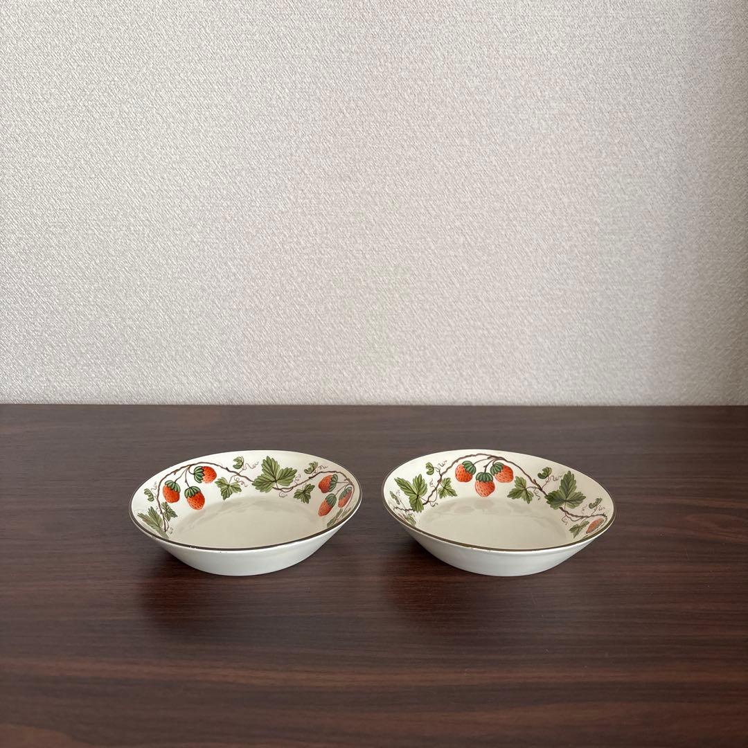 【超希少】ウェッジウッド ワイルドストロベリーの系譜 小皿 13cm 2枚