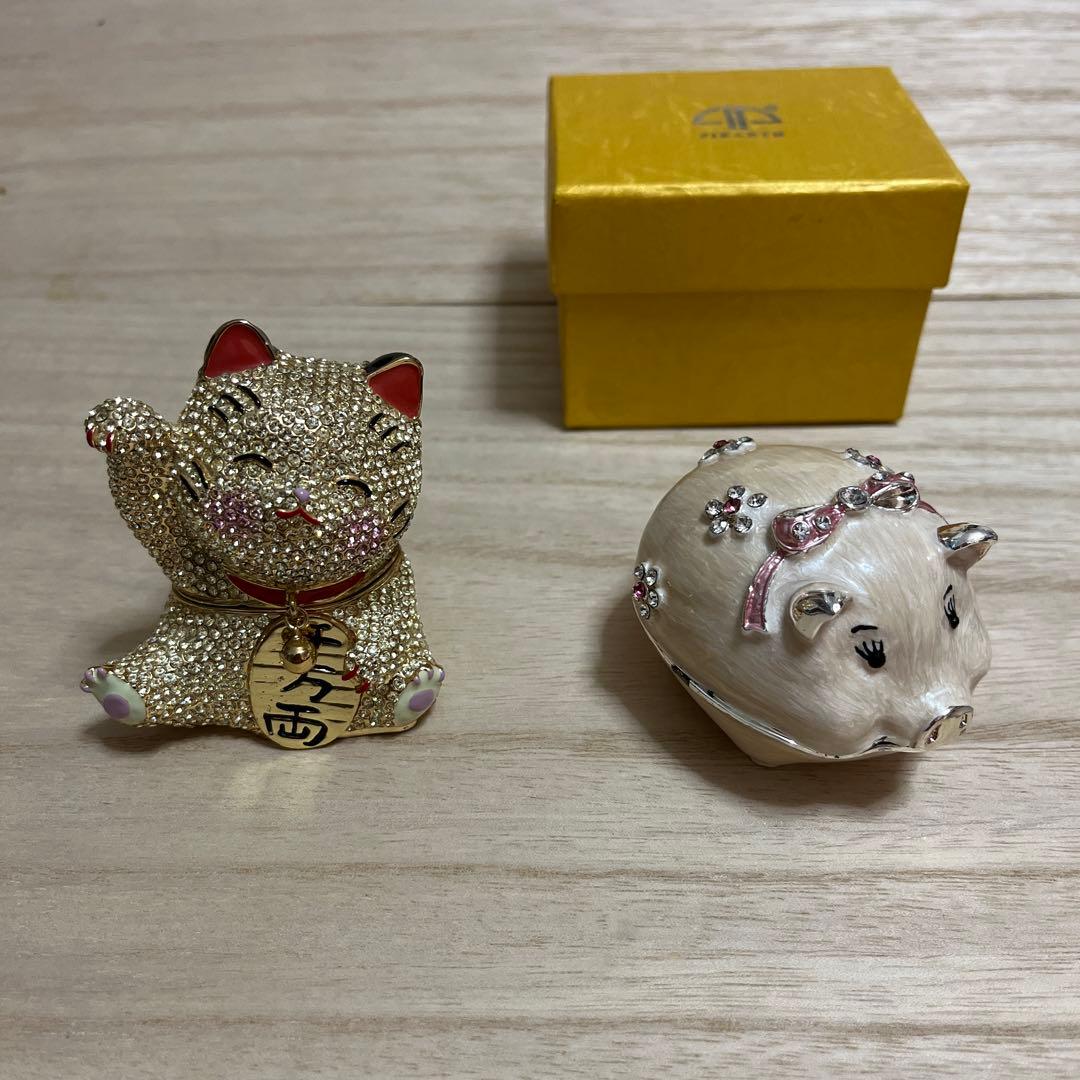 スワロフスキー招き猫　埋め込みデコレーション ブランドPiearth ピィアース