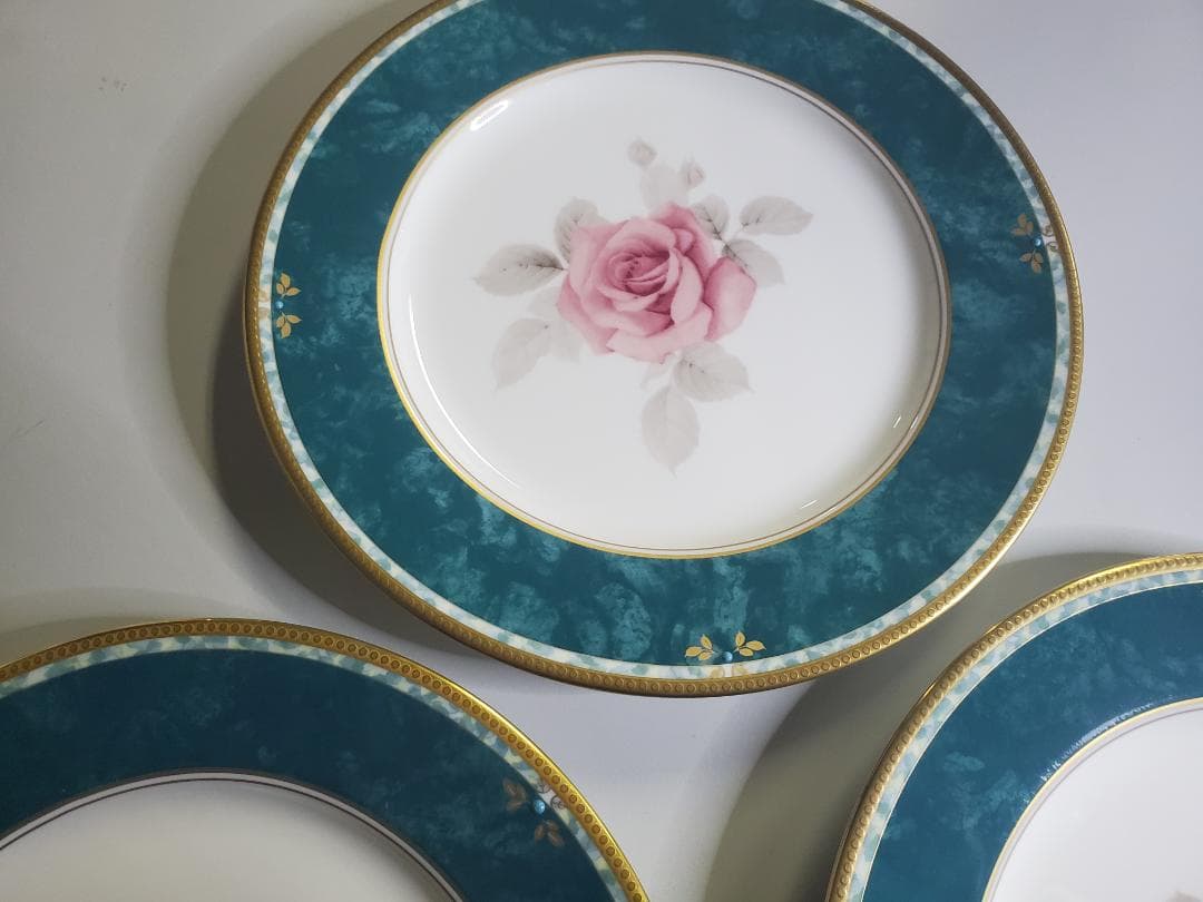 NARUMI CARESS 21cmデザート皿 ３枚セット ナルミ カレス