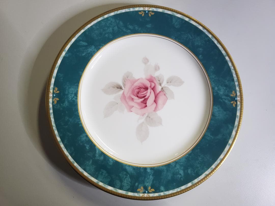 NARUMI CARESS 21cmデザート皿 ３枚セット ナルミ カレス