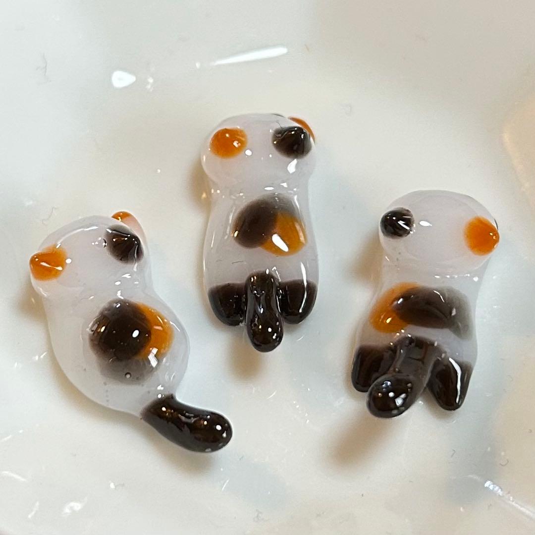 No.2865 ねこちゃん3種　三毛猫ハンドメイドレジンパーツ