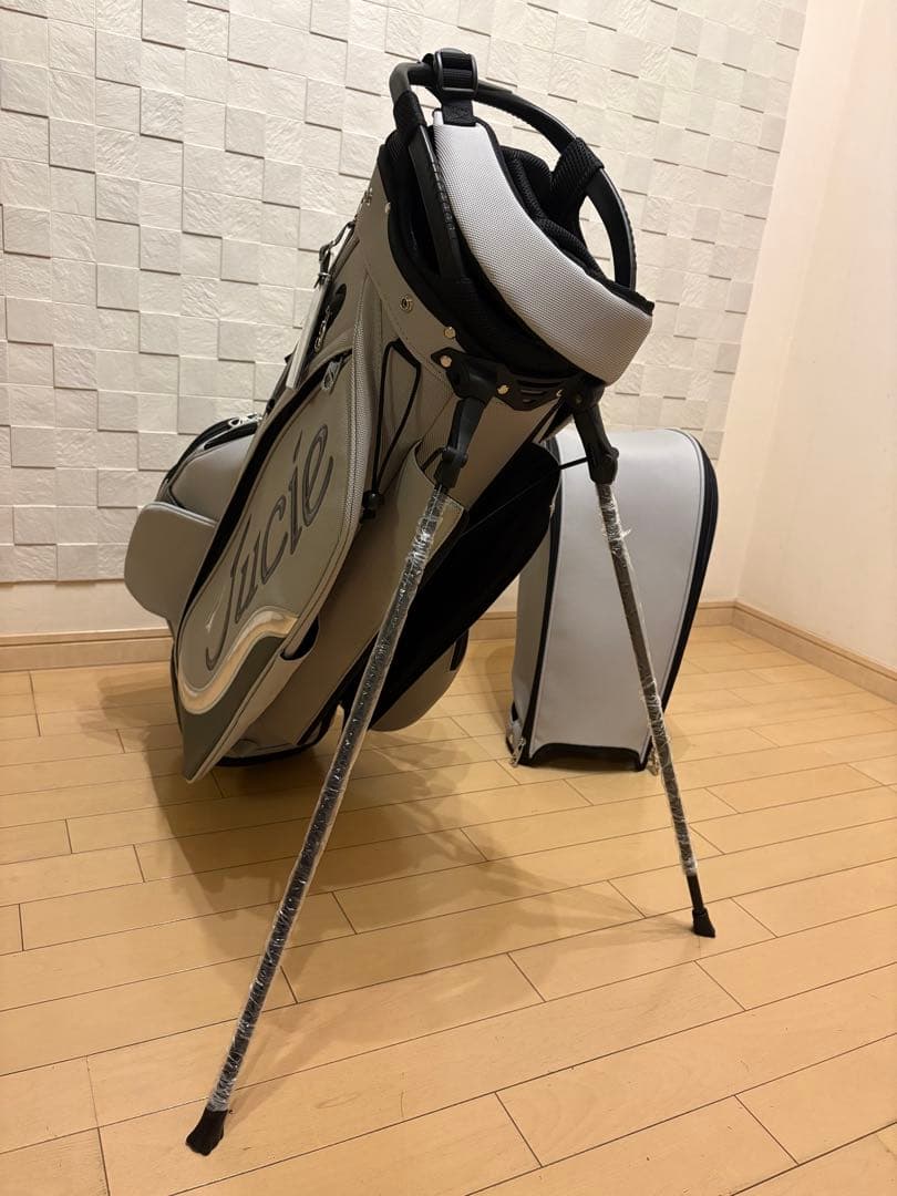 ジューシーゴルフキャリーバック新年限定価格！ 未使用JUCIE スタンドバッグ
