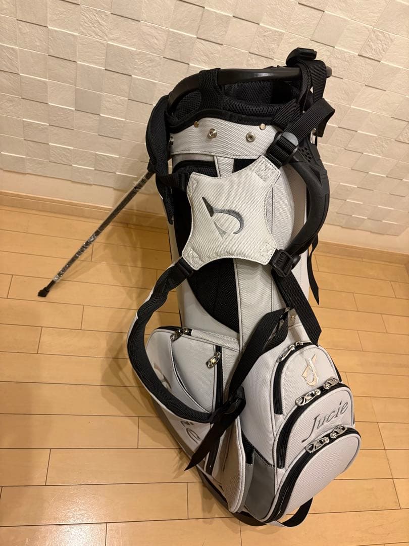 ジューシーゴルフキャリーバック新年限定価格！ 未使用JUCIE スタンドバッグ