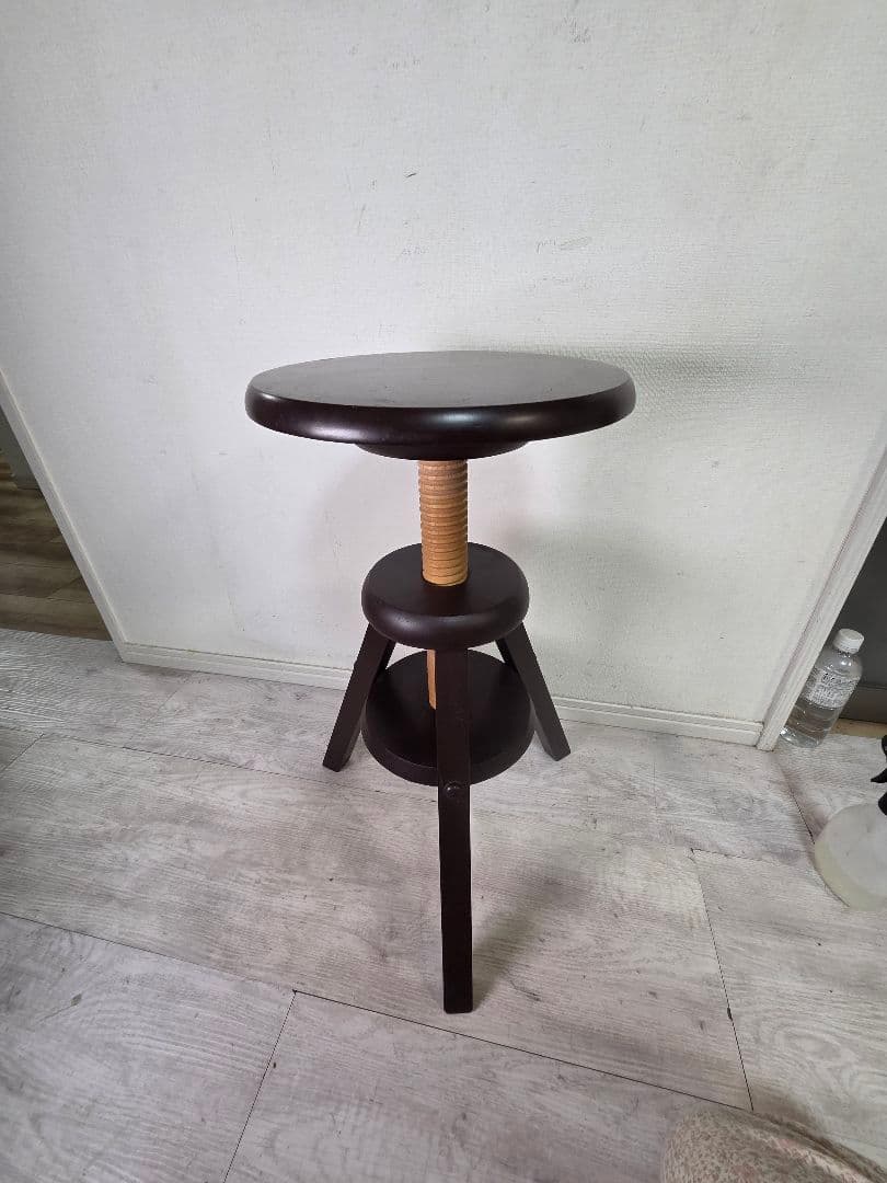 ダークブラウン 木製スツール 高さ59cm