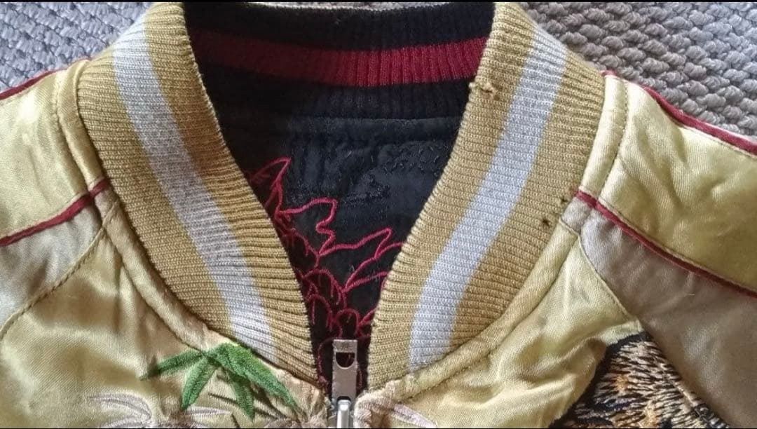 Satori サトリ 金色リバーシブルスカジャン 双虎 巻き大龍柄