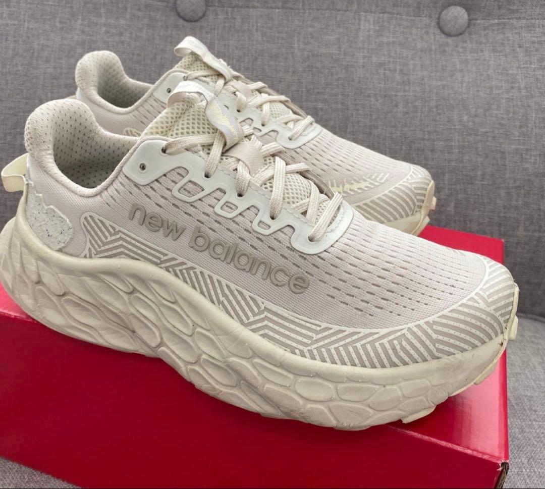 靴 New balance Fresh Foam X More Trail v3