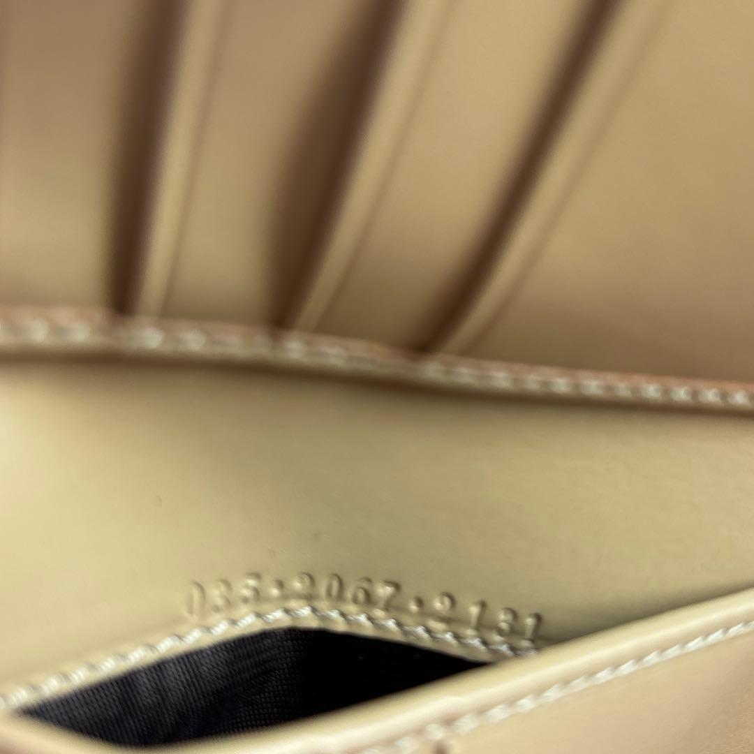 Gucci グッチ　財布　カーフ　ジャッキー　ベージュ