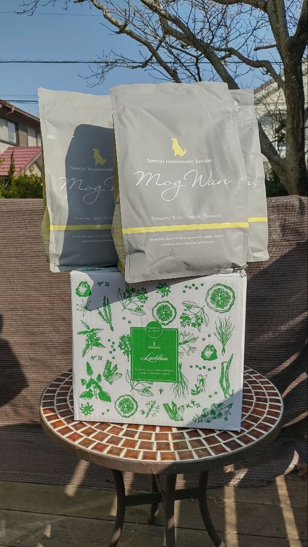 新品未開封 モグワン 3袋セット チキン＆サーモン　ドッグフード