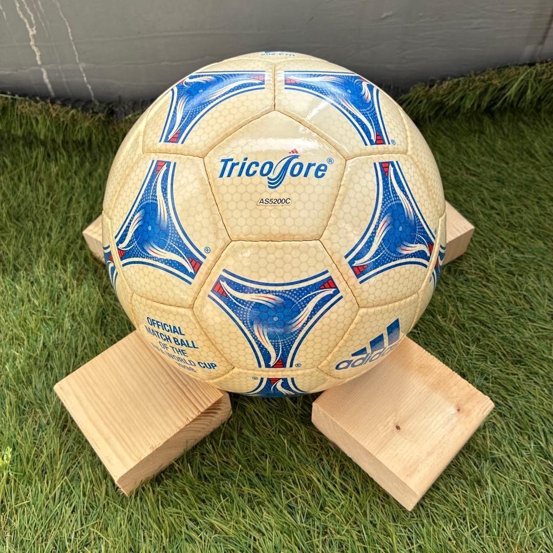 W杯フランス大会公式試合球Tricore サッカーボール　molten空気入れ付