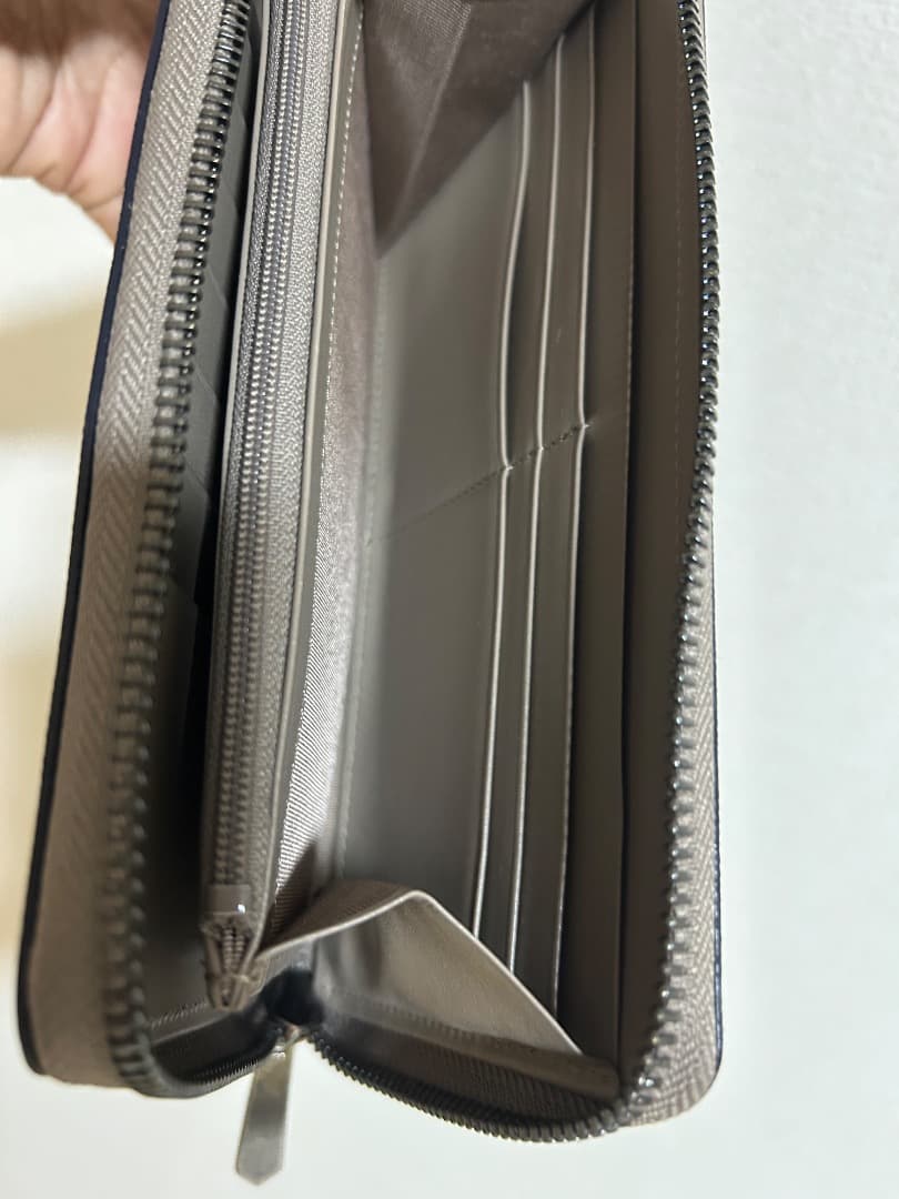 BLACK LABEL CRESTBRIDGE　ラウンドジップウォレット