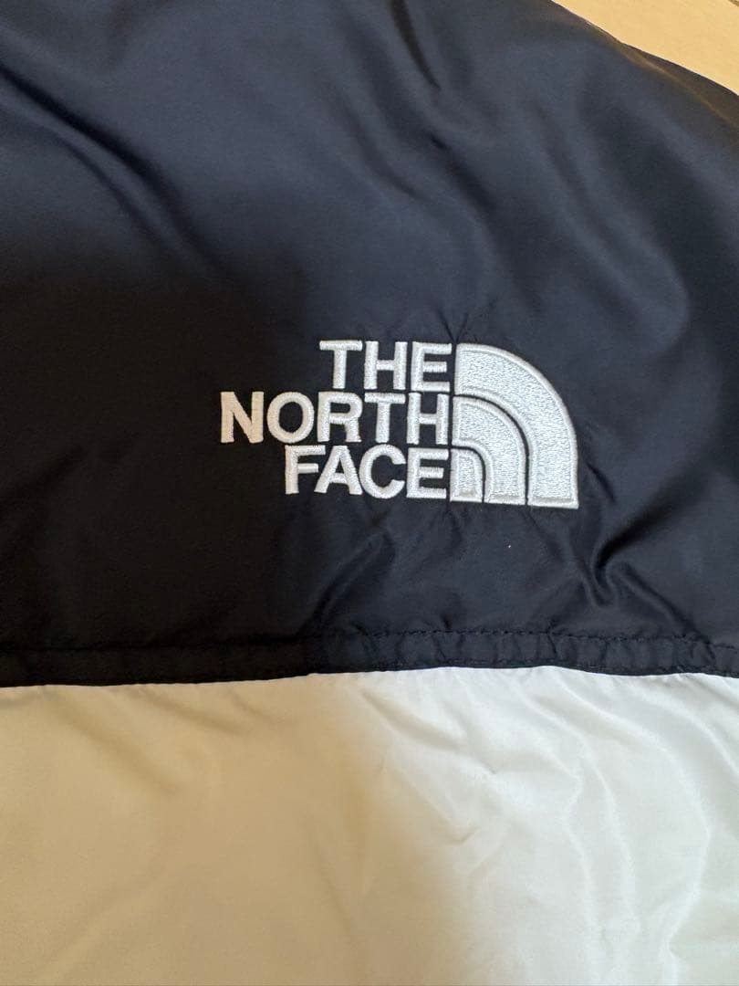 ノースフェイス HYBRID DOWN BALL レディースM 90 白黒