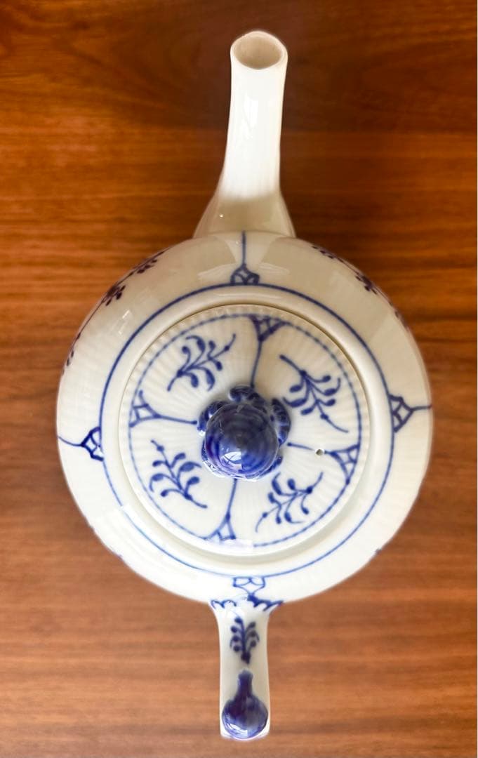 ロイヤルコペンハーゲン ブルーフルーテッドプレイン ティーポット