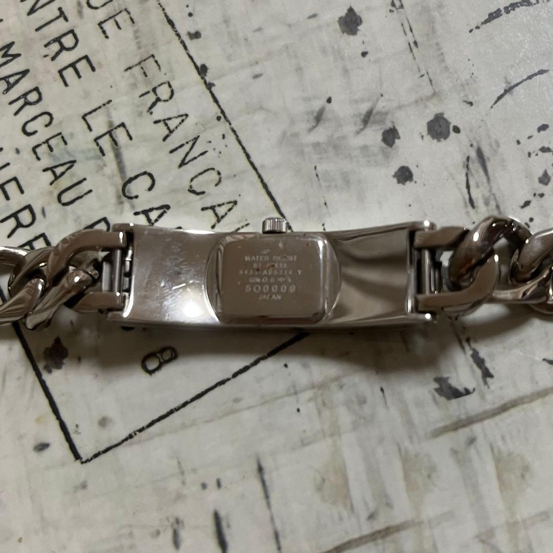 み*ん様 Jean-Paul GAULTIER ロゴ入り腕時計