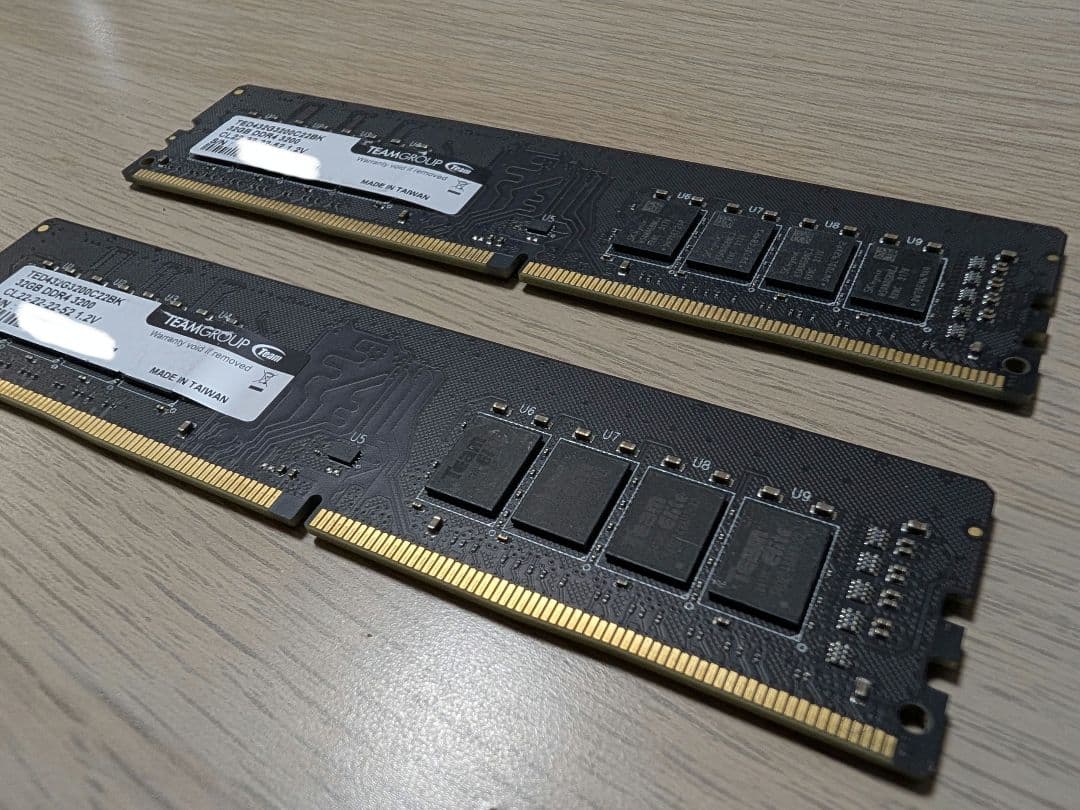 Team デスクトップ用メモリー DDR4 32GB x 2枚