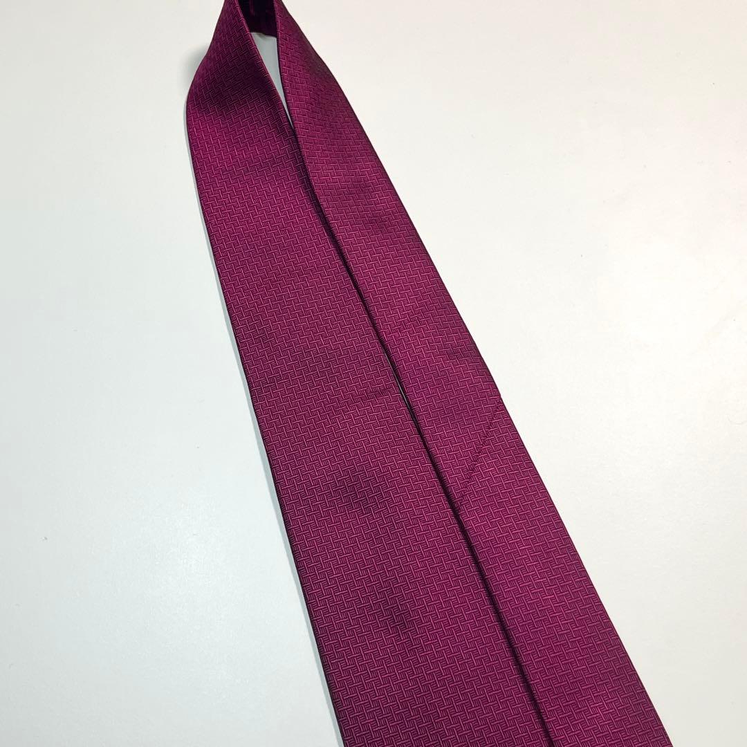 希少✨美品✨HERMES エルメス　ネクタイ　Hモチーフ　アレンジ ロゴ