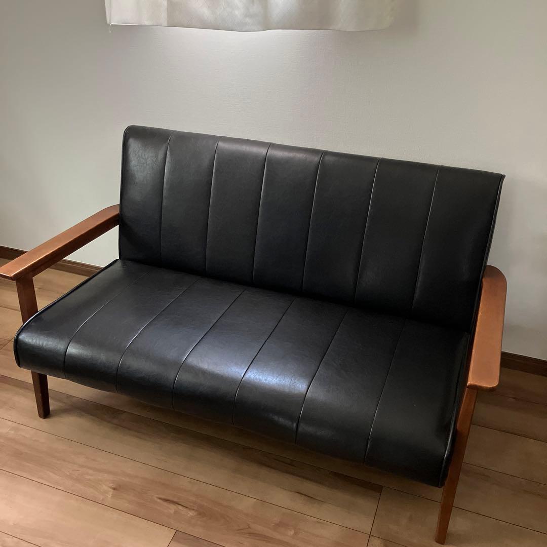 ブラックレザー2人掛けソファ