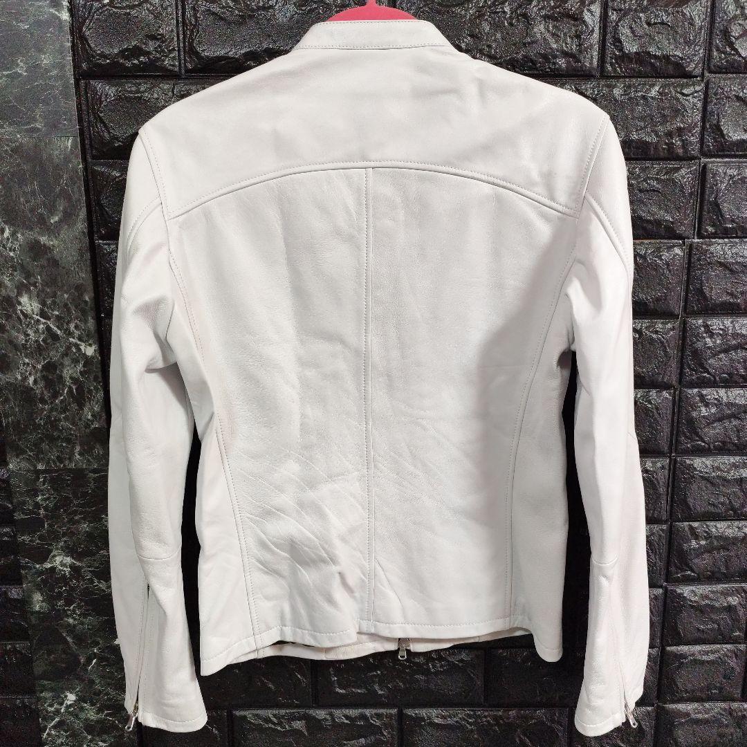 未使用に近い　トルネードマート　純白の ラムレザーシングルライダースジャケット