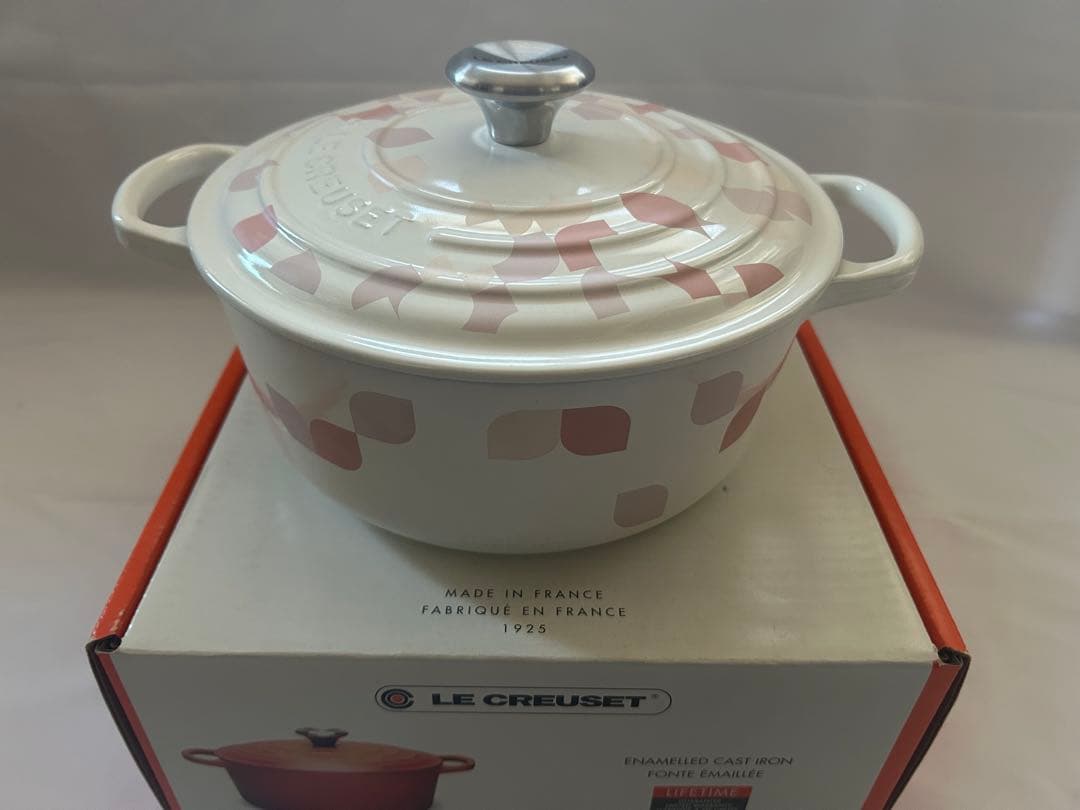 ルクルーゼ ココット ロンド ペタル 20cm 【未使用品】