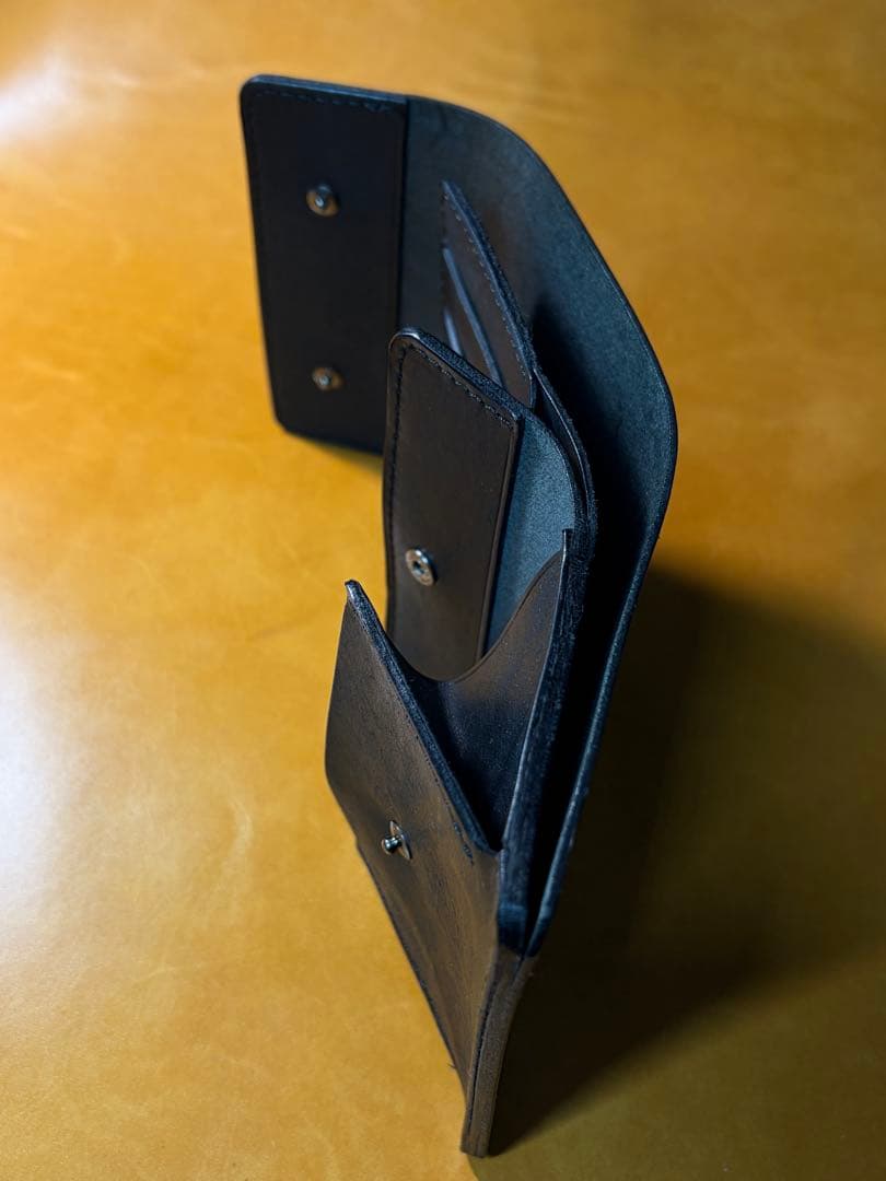 イタリアンレザーマルゴー三つ折り財布