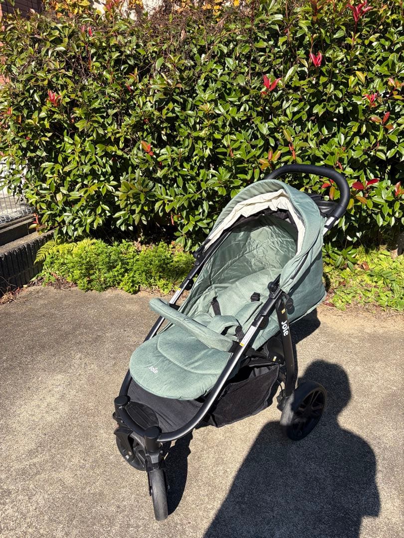 美品♪ Joie ベビーカー ライトトラックス4 グリーン KATOJI