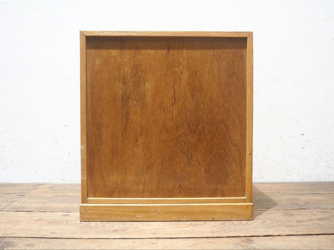 1409 ①レトロなミシン糸のガラスケース　飾り棚　小物入　古家具　ビンテージ