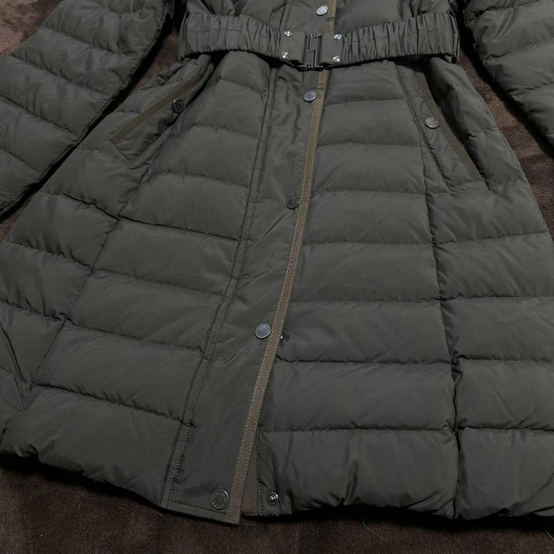 タグ付き未使用級　西川ダウン　フォックスファースタンドベルテッドダウン　カーキS