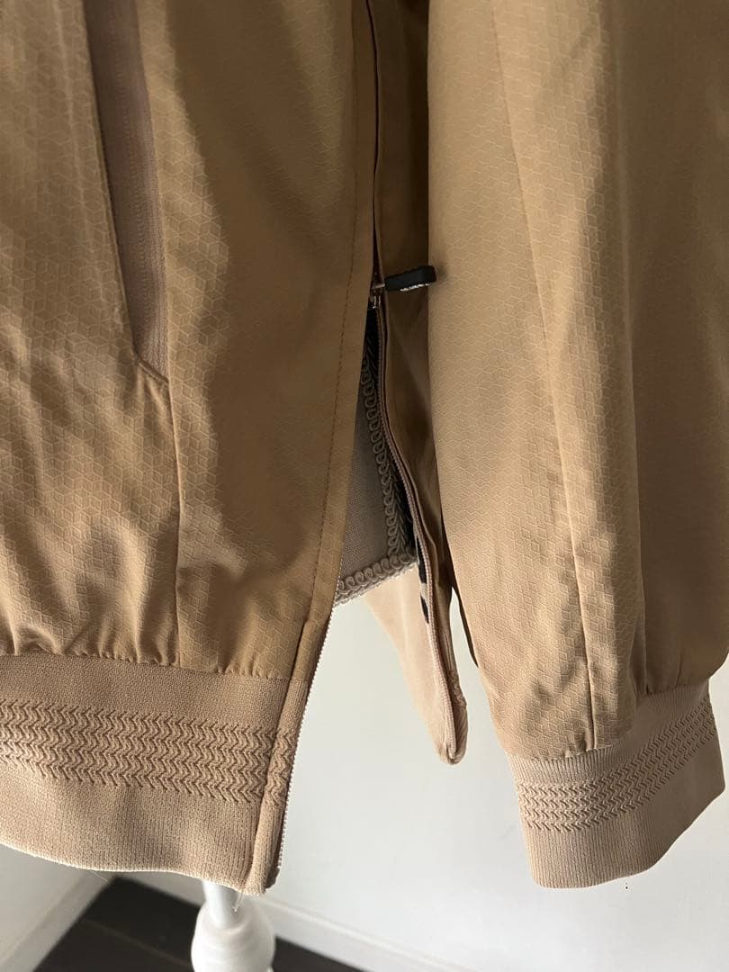 パーリーゲイツ スニードジャック ベージュ蓄熱 ナイロン 長袖ブルゾン