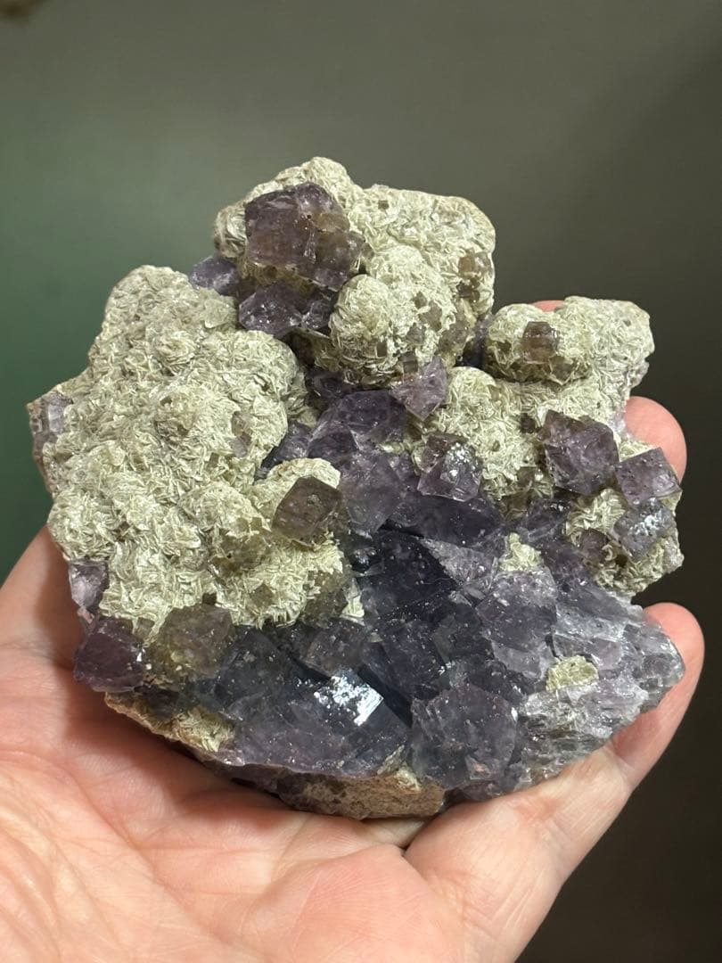 レア　ナイジェリア産フローライト、デザートローズ共生　強蛍光　240g 天然石