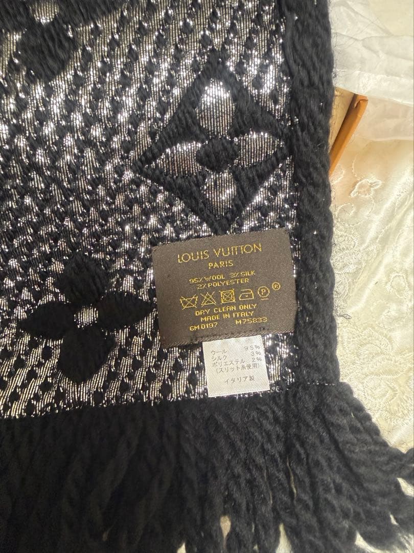 ルイヴィトン　マフラー　シルバー