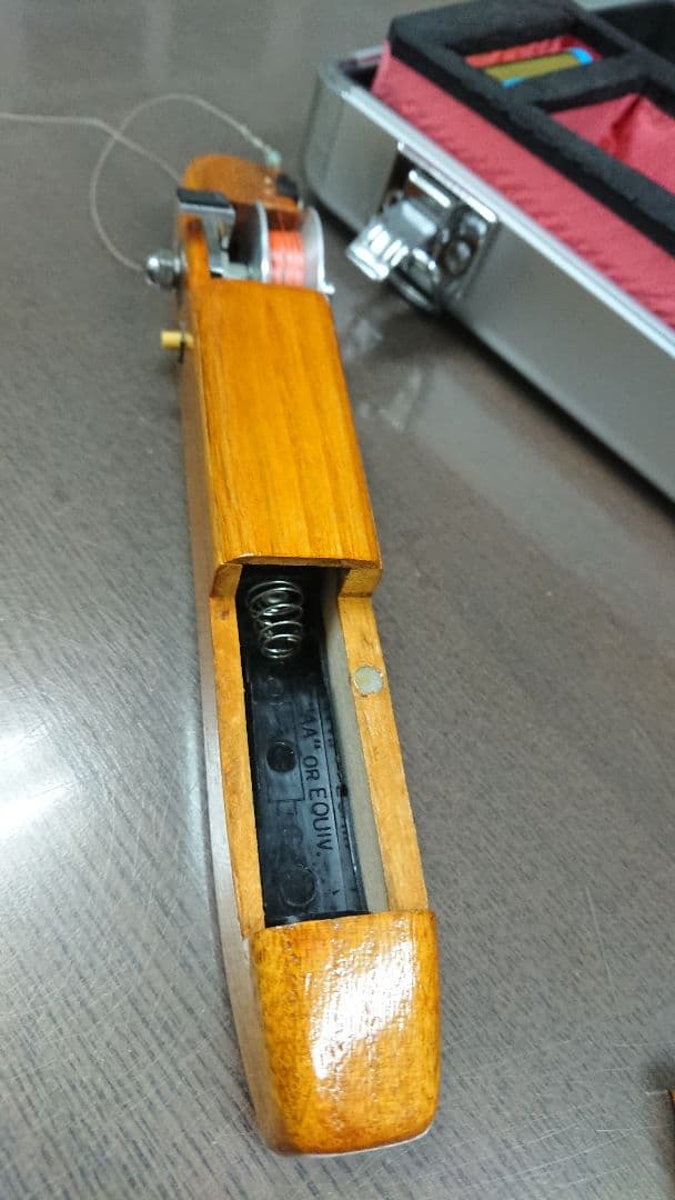 【お値下げ!!】K-ZAN★K2 ワカサギ電動リール（アルミケース付属です）