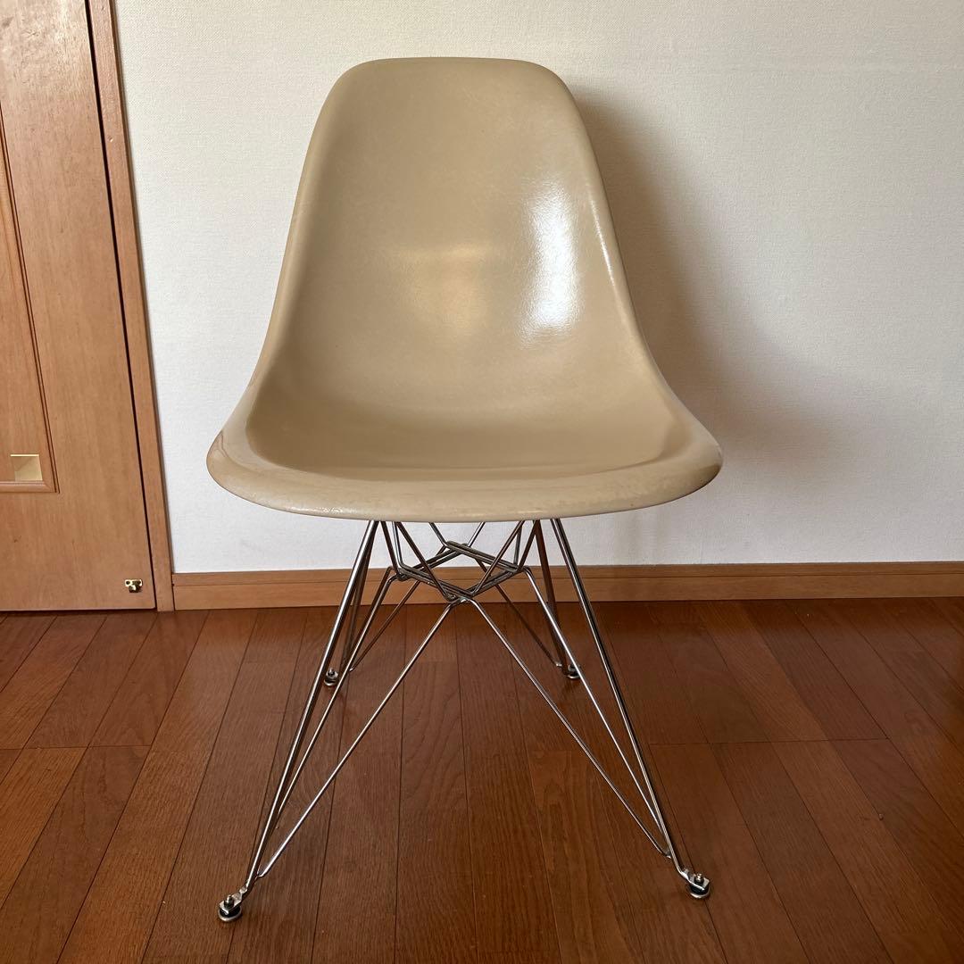 イームズ　MODERNICA サイドシェルチェア エッフェルベース　ベージュ