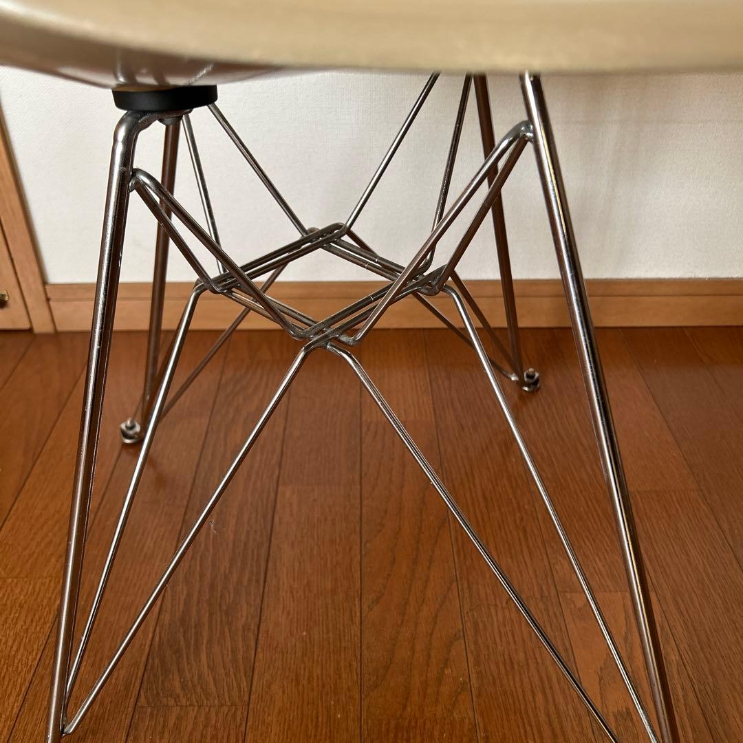 イームズ　MODERNICA サイドシェルチェア エッフェルベース　ベージュ