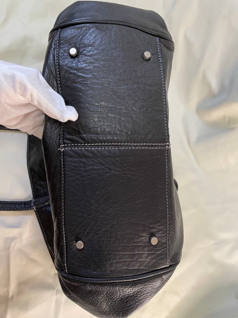 【美品】aniary 黒レザー　トートバッグ 外側ポケット付き　肩掛け　A4