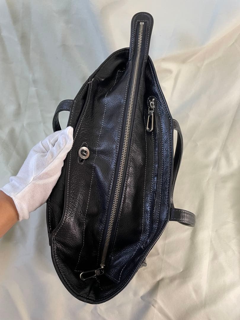 【美品】aniary 黒レザー　トートバッグ 外側ポケット付き　肩掛け　A4