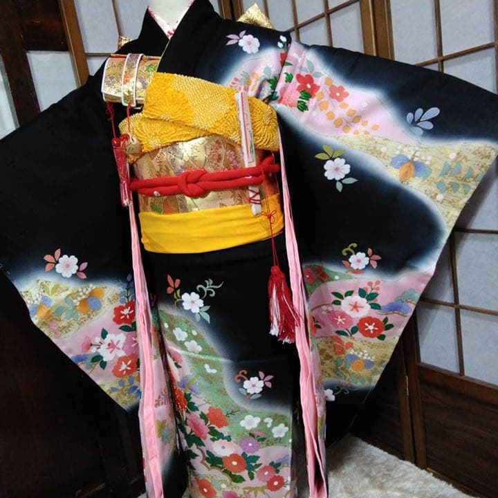 7歳向け・化繊・未使用品・お着物のセット