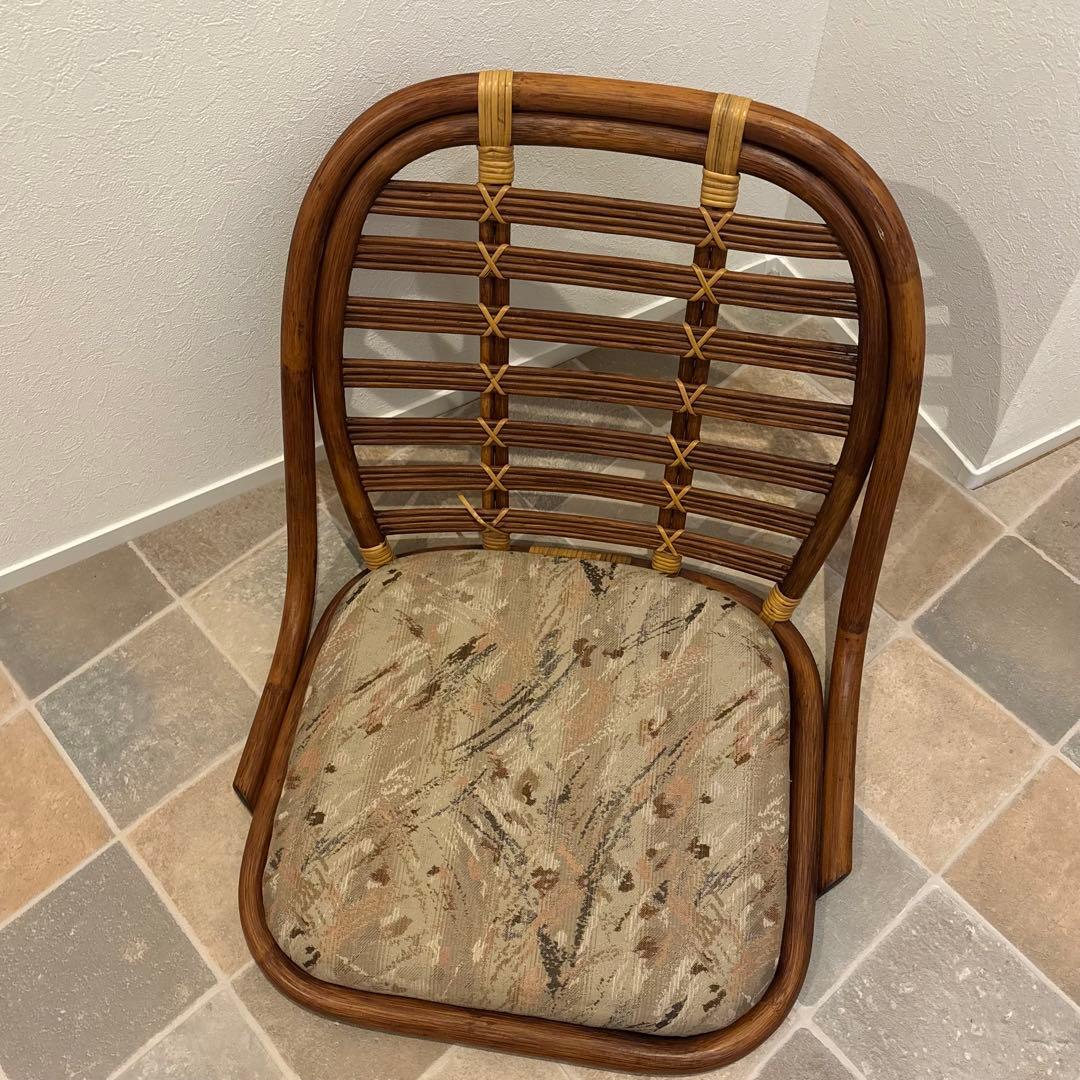 【美品】4脚セット　KAZAMA ラタン製 クッション付き座椅子