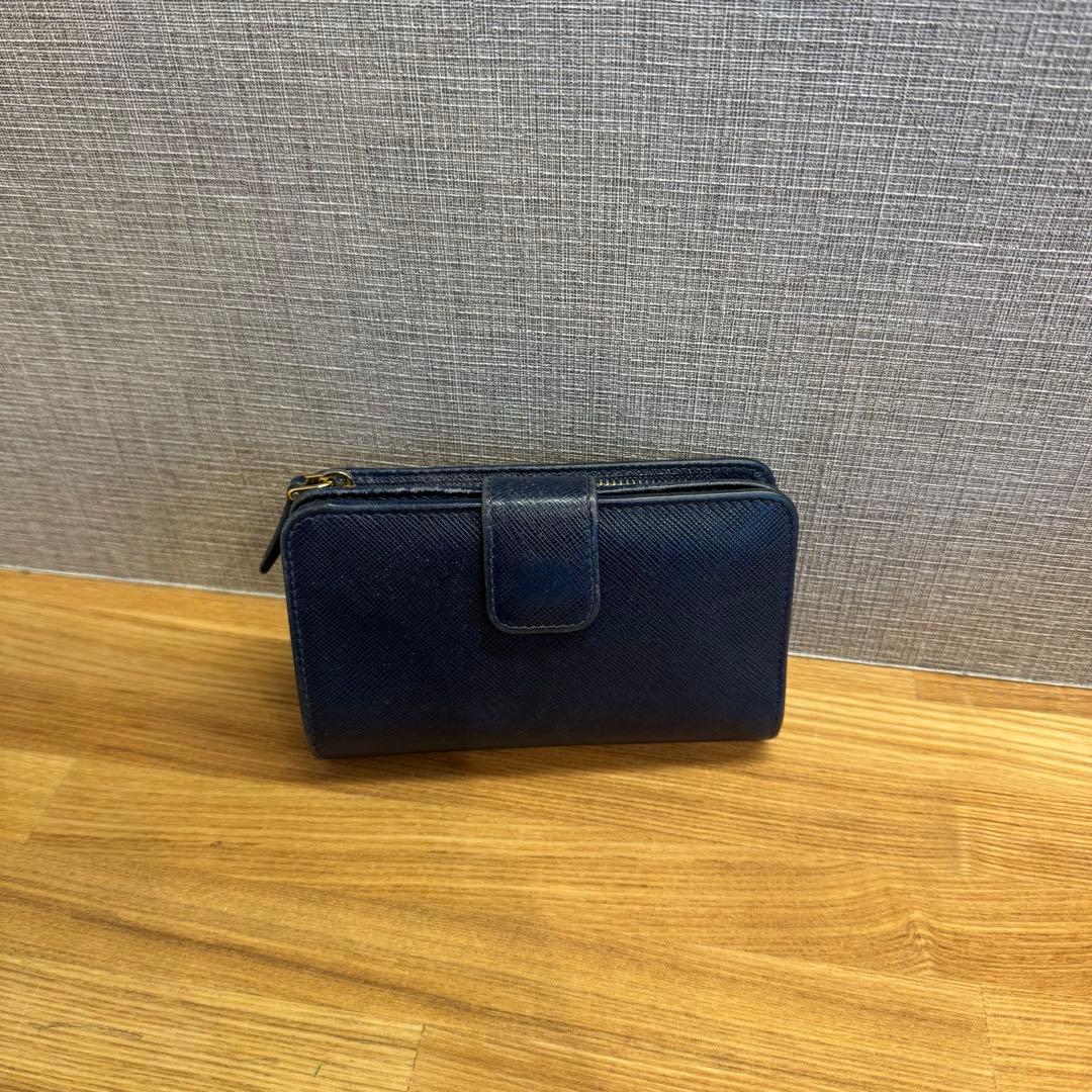 R*I様 プラダ サフィアーノレザー ロゴ 二つ折り財布 紺色