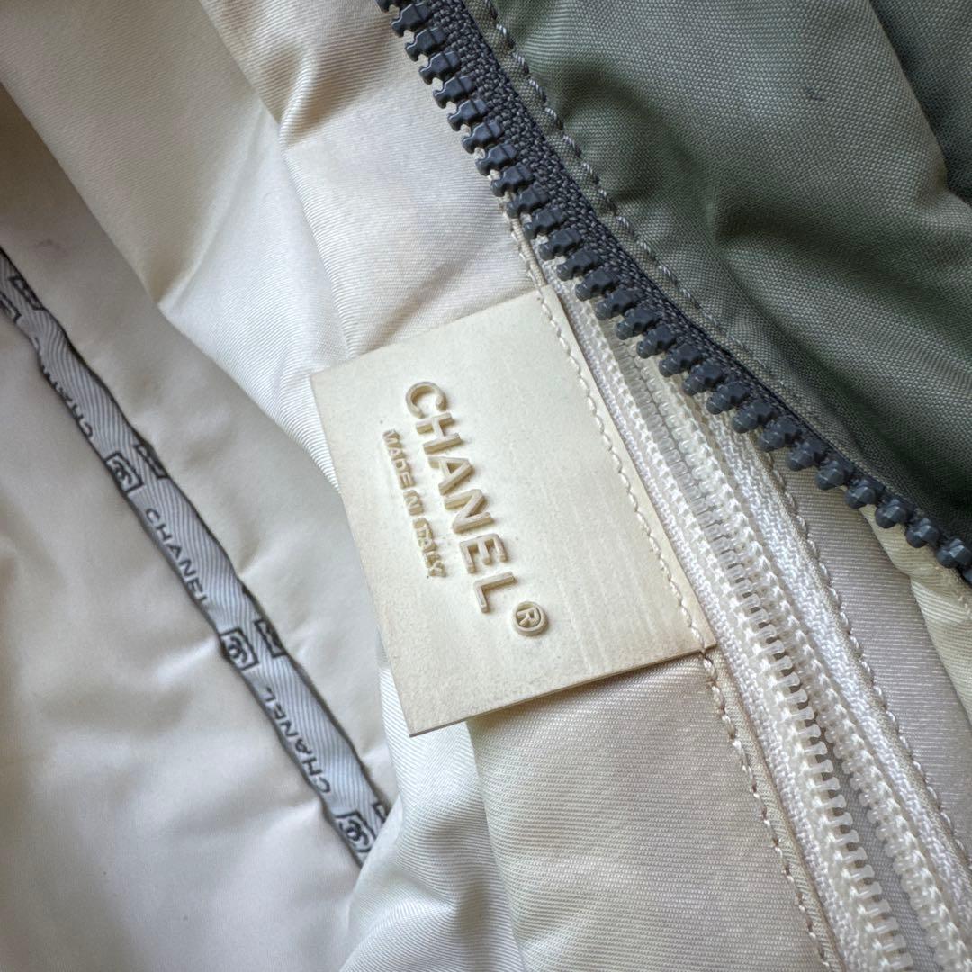 CHANEL シャネル　ボストンバッグ　カーキ