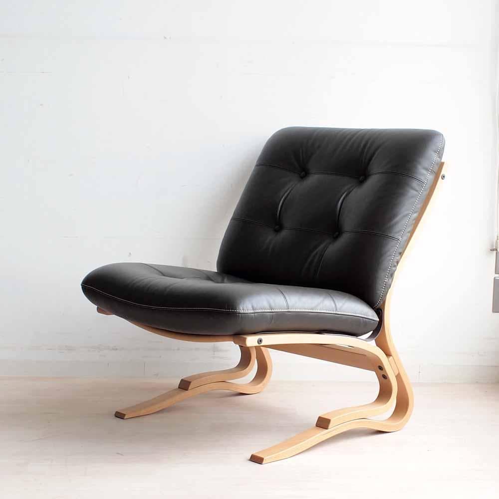 カリモク 曲木フレームのシングルソファ 本革 アームレスチェア ZR24201