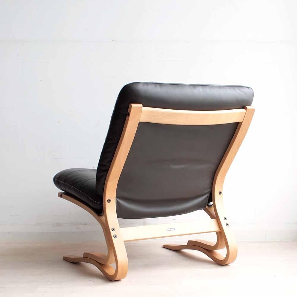 カリモク 曲木フレームのシングルソファ 本革 アームレスチェア ZR24201