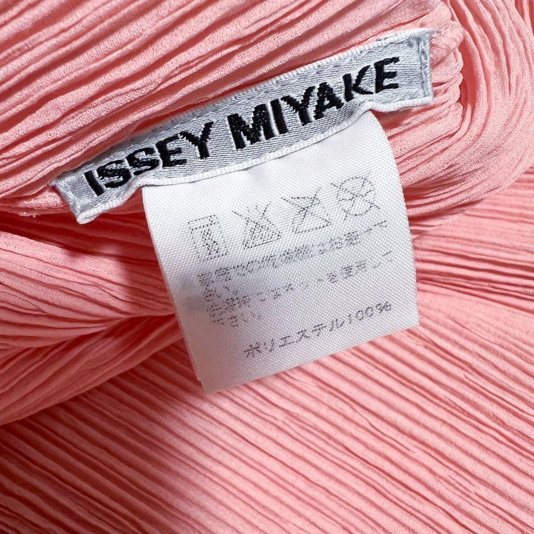 イッセイミヤケ 半袖カットソー Uネック サーモンピンク