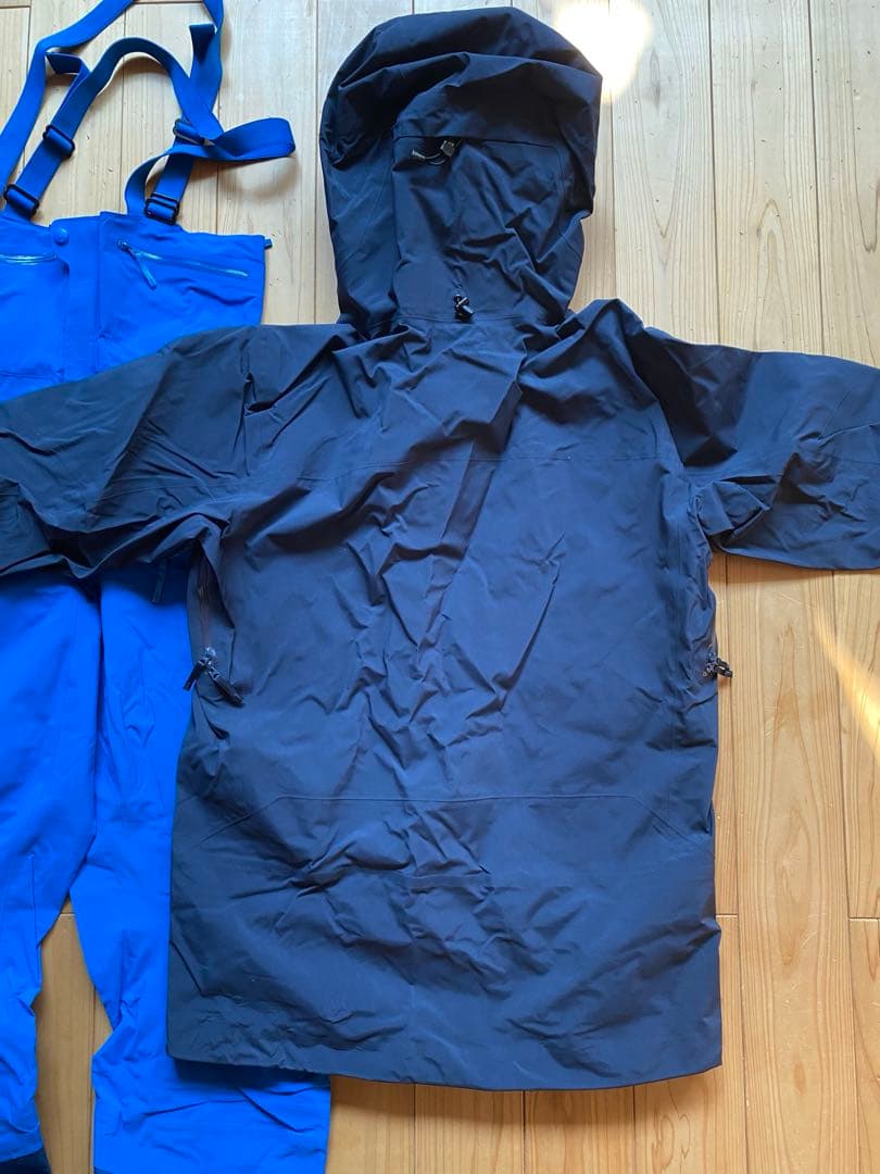 Arc'teryx アークテリクス ジャケットM/ビブパンツS 上下セット