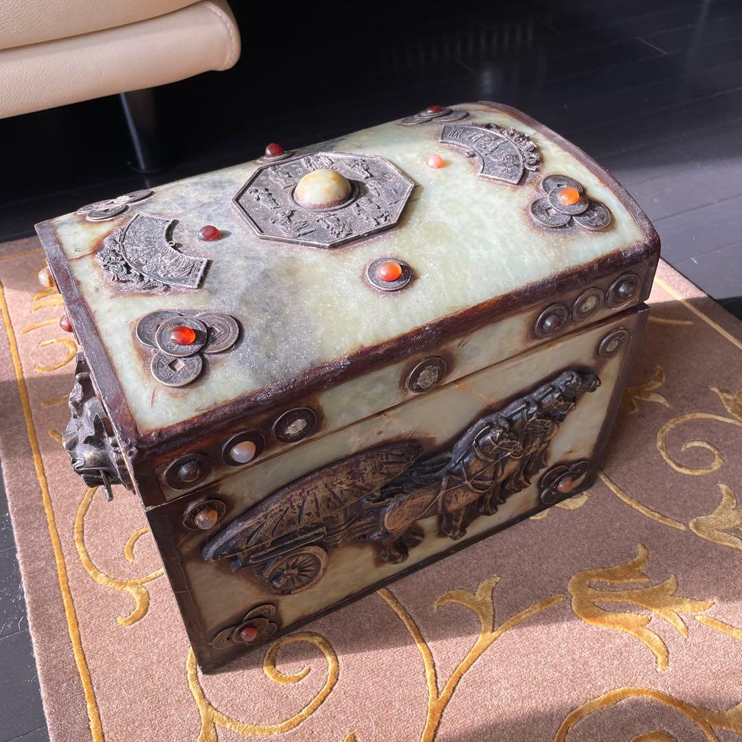 中国　玉石　宝箱　10.5kg