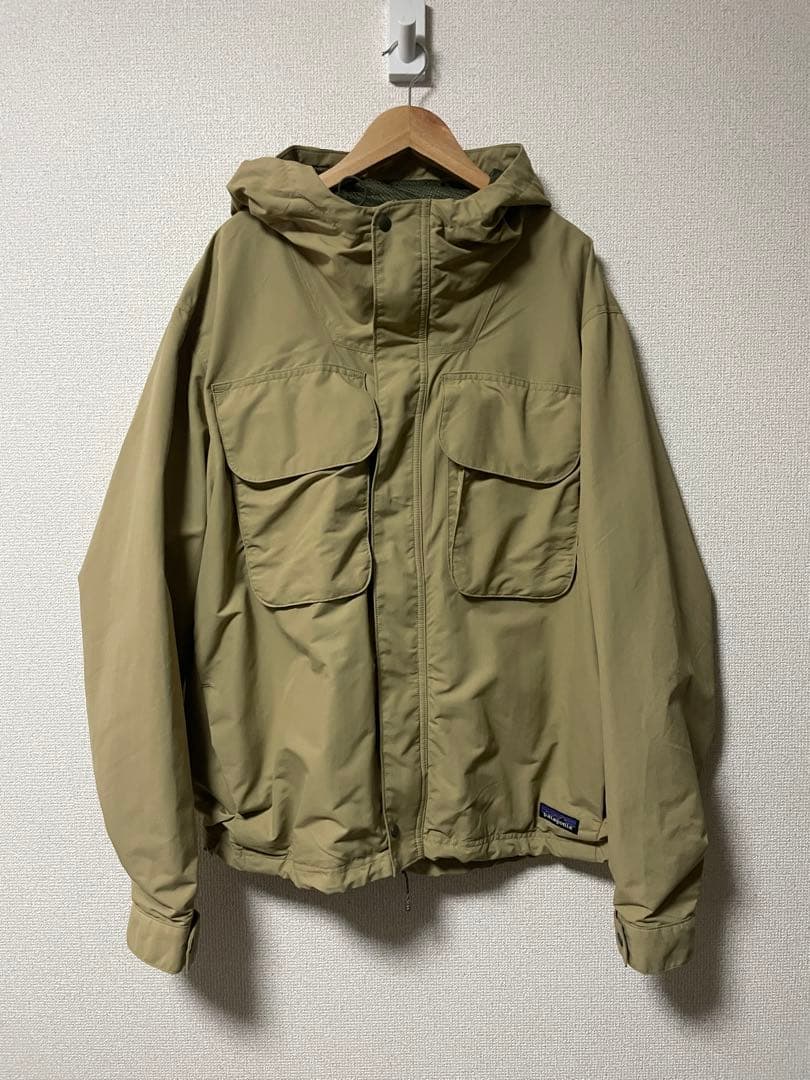 パタゴニア　ベージュ マウンテンパーカー