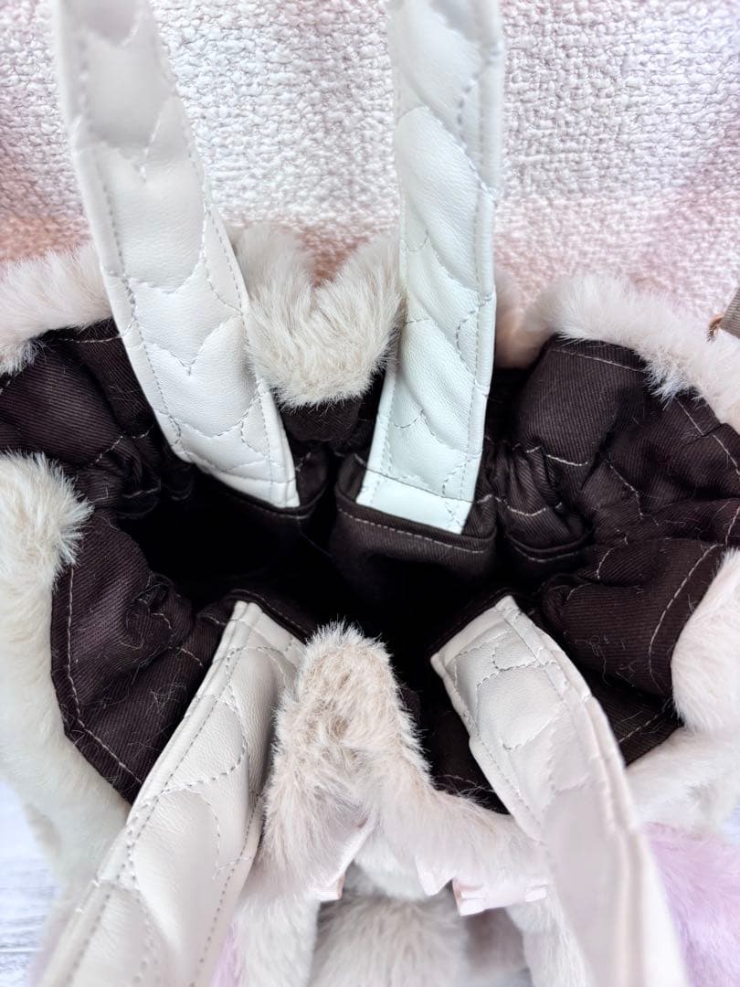 ハンドメイド　ウサミミ丸底巾着ファーバッグ　丸型巾着バッグ