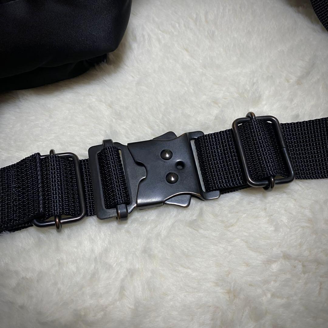 【極美品】 PORTER TANKERタンカー ボディバッグ コブラバックル