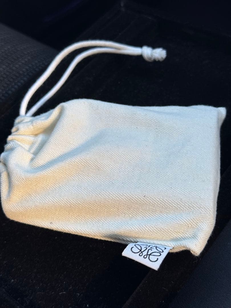 美品即発送！ロエベ LOEWE バーティカル ウォレット スモール 三つ折り財布